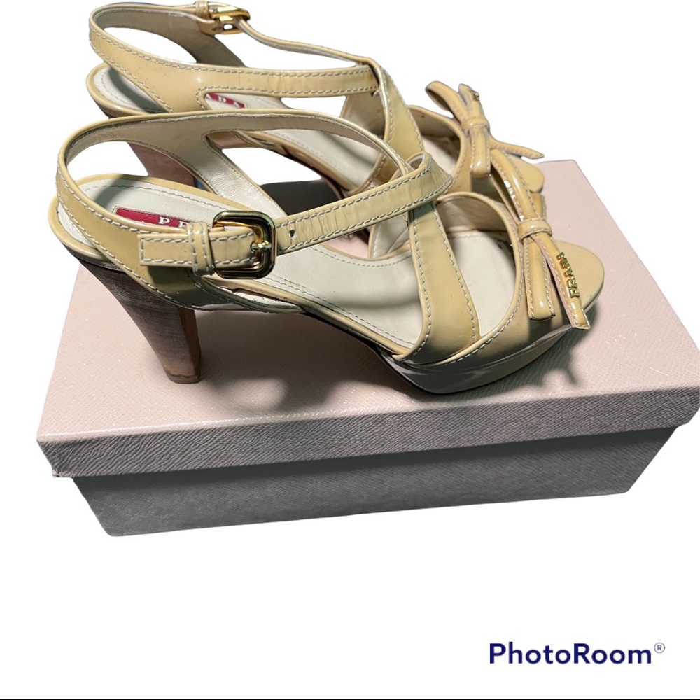 Prada heels, size 37.5 for US size its size 7, comfortable and look amazing on - Picture 2 of 5